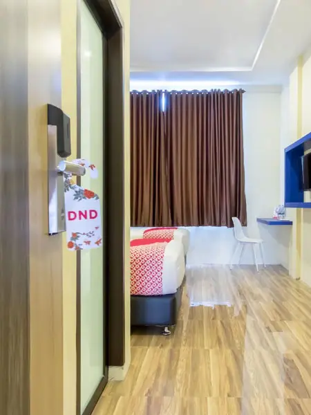 Hotel Merlion Medan menggunakan Hotel Lock Stedy